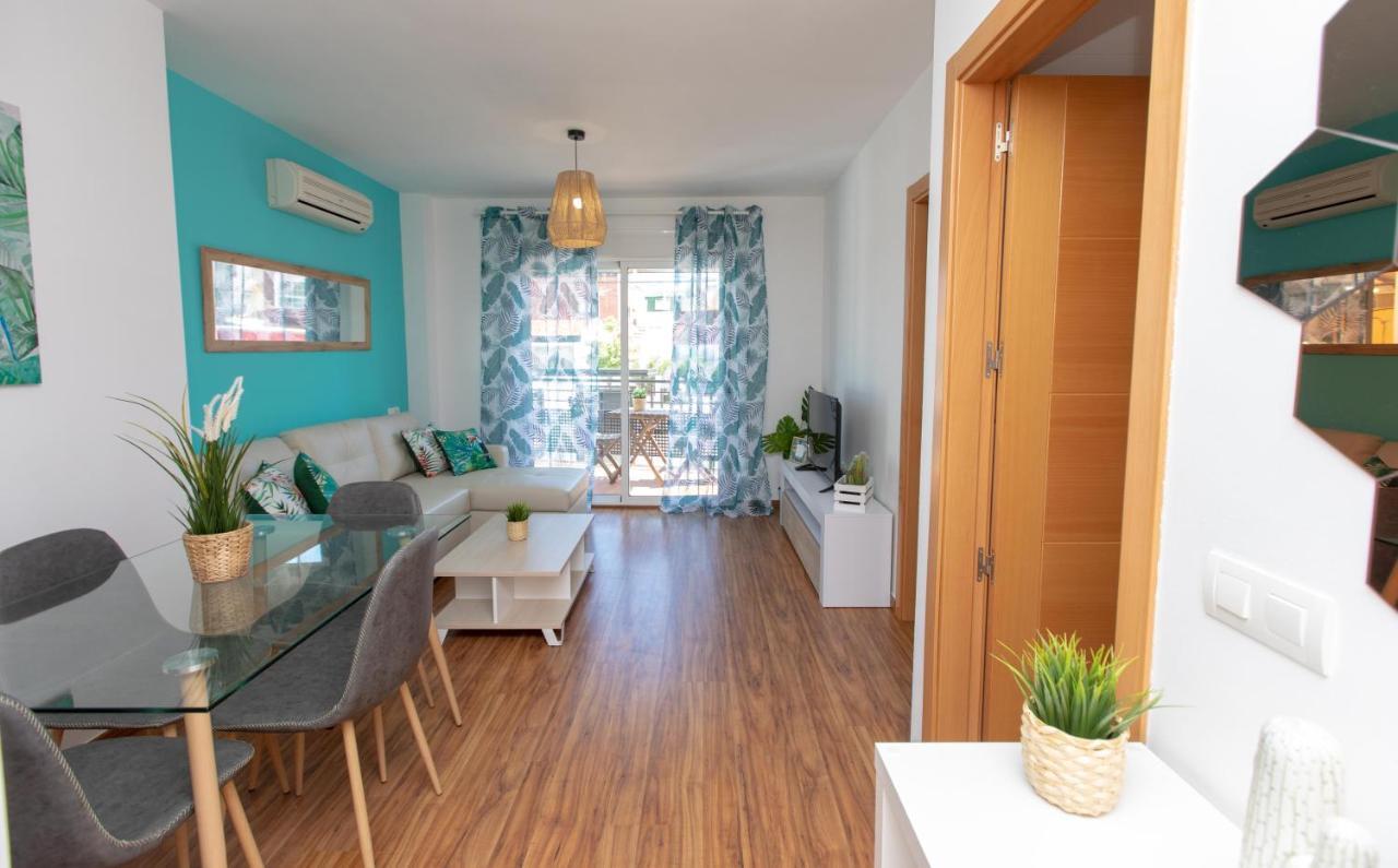 Holidays By The Sea Apartments มาลากา ภายนอก รูปภาพ