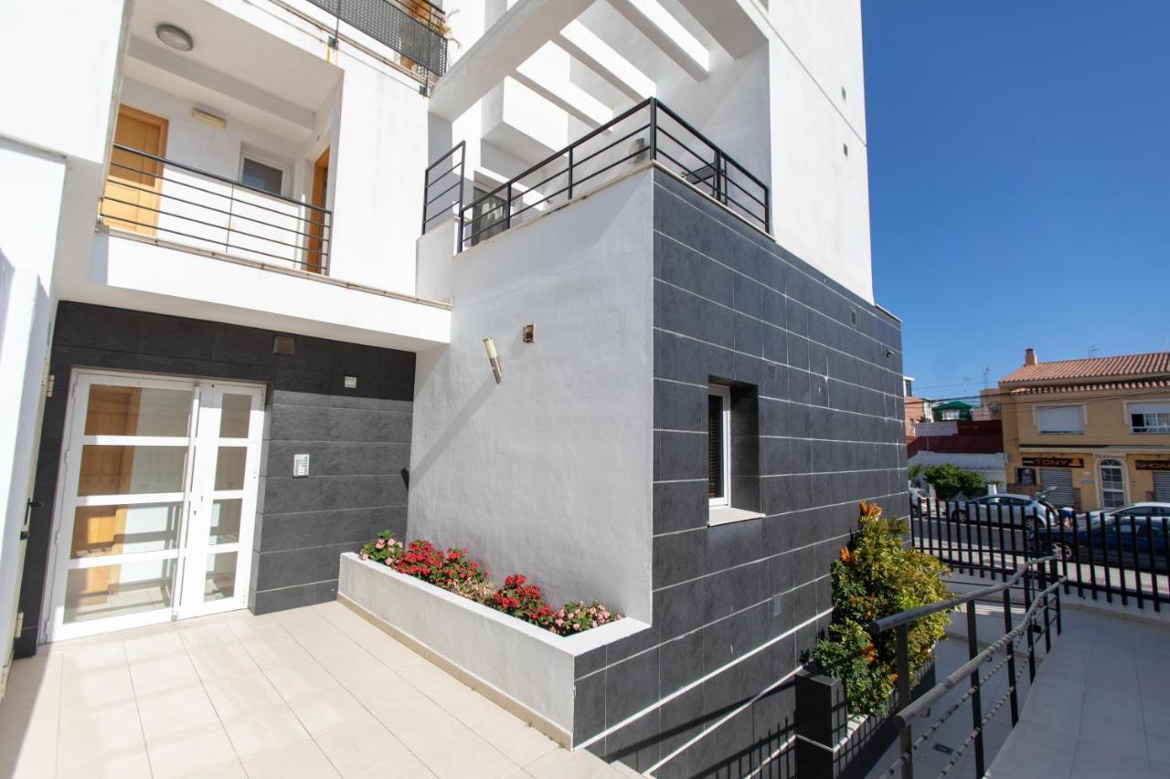Holidays By The Sea Apartments มาลากา ภายนอก รูปภาพ